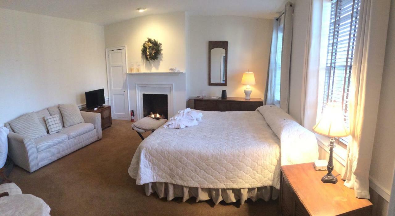 Ascot House Bed and Breakfast Marietta Exteriör bild